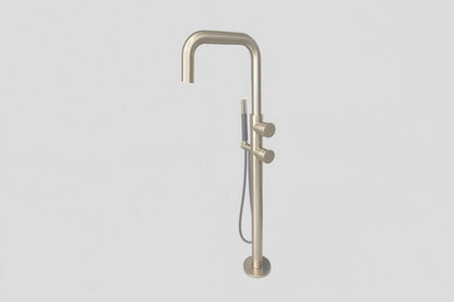 Lagoo Como CM3214 vrijstaande highflow badmengkraan (afbouwdeel) met draaibare uitloop, 2 mengkranen en handdouche (staaf) – Geborsteld nikkel