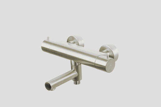 Lagoo Garda G3101 thermostatische badmengkraan met draaibare uitloop en geintegreerd omstel – Geborsteld nikkel