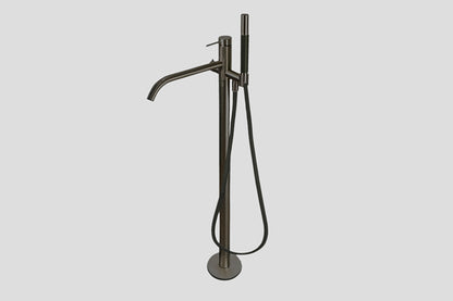 Lagoo Garda G3204 vrijstaande badmengkraan (afbouwdeel) met vaste uitloop, mixer, handdouche (staaf), doucheslang (150 cm) – Geborsteld gunmetal PVD