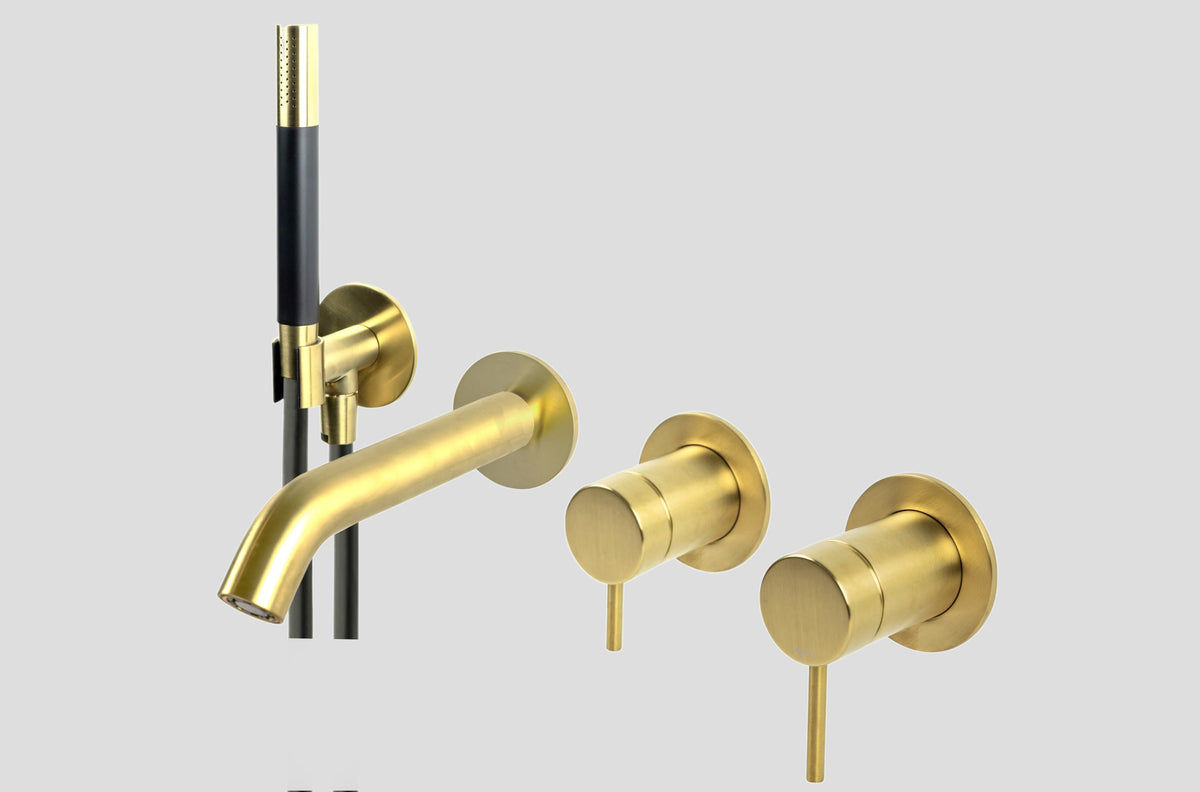 Lagoo Garda G3206 inbouw douche/badmengkraan (afbouwdeel) met omstel, handdouche (staaf) en doucheslang – Geborsteld messing PVD