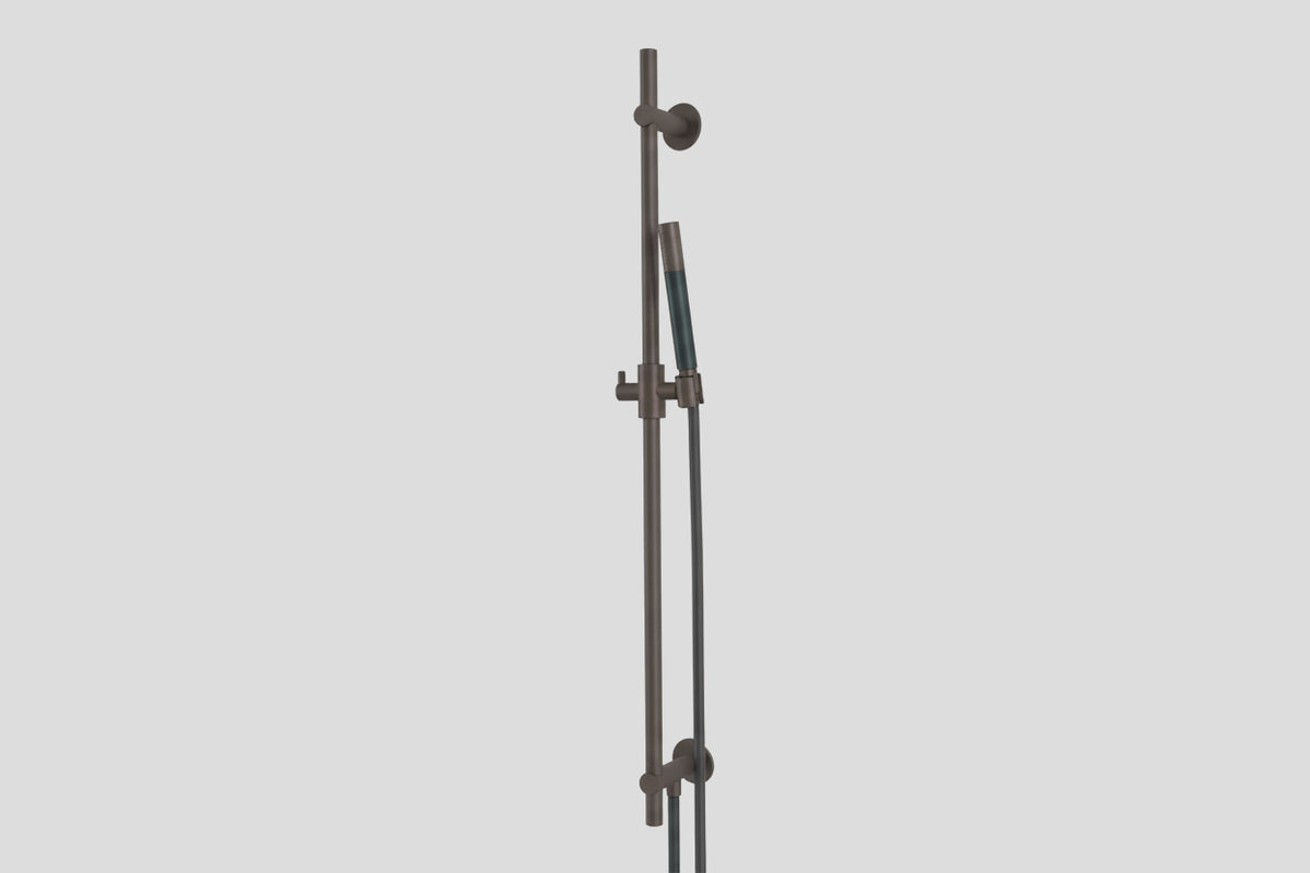 Lagoo Garda G5220 glijstang (messing) met geïntegreerde wateruitlaat en handdouche (staaf) – Tuscany