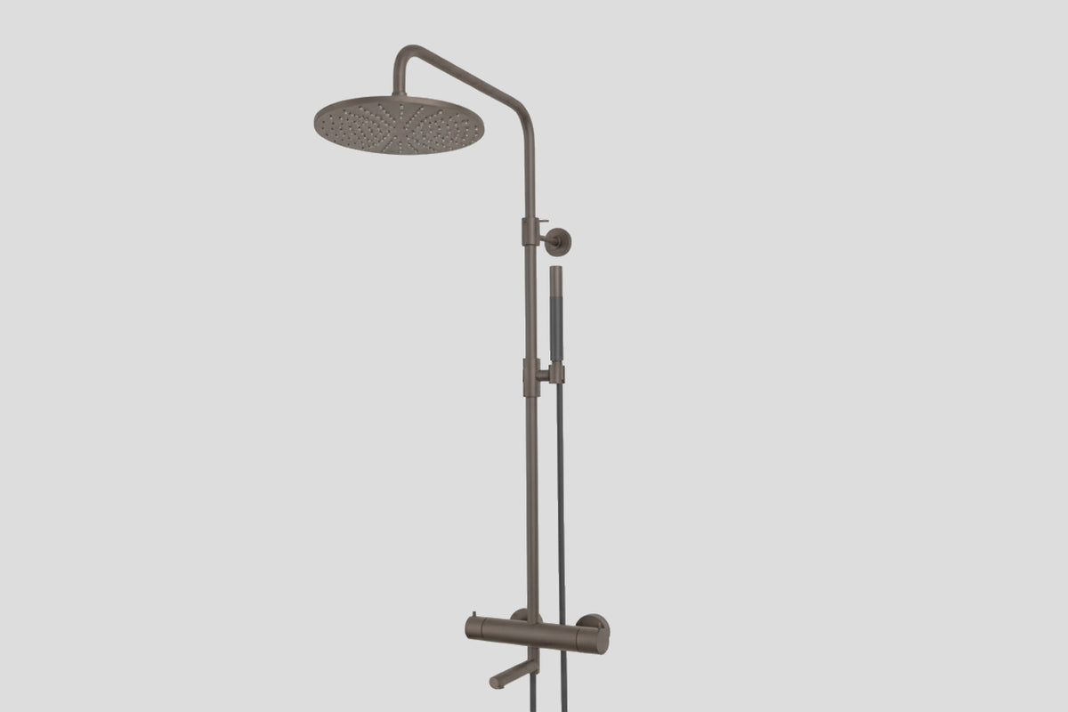 Lagoo Garda G5301 thermostatische bad/douche set met hoofddouche (25 cm), messing handdouche (staaf) en doucheslang (150 cm) – Tuscany