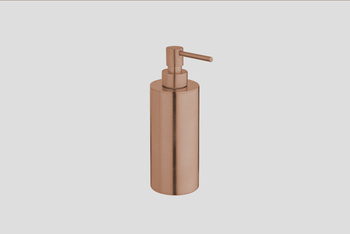 Lagoo Garda G6109 zeepdispenser (staand) – Geborsteld koper PVD
