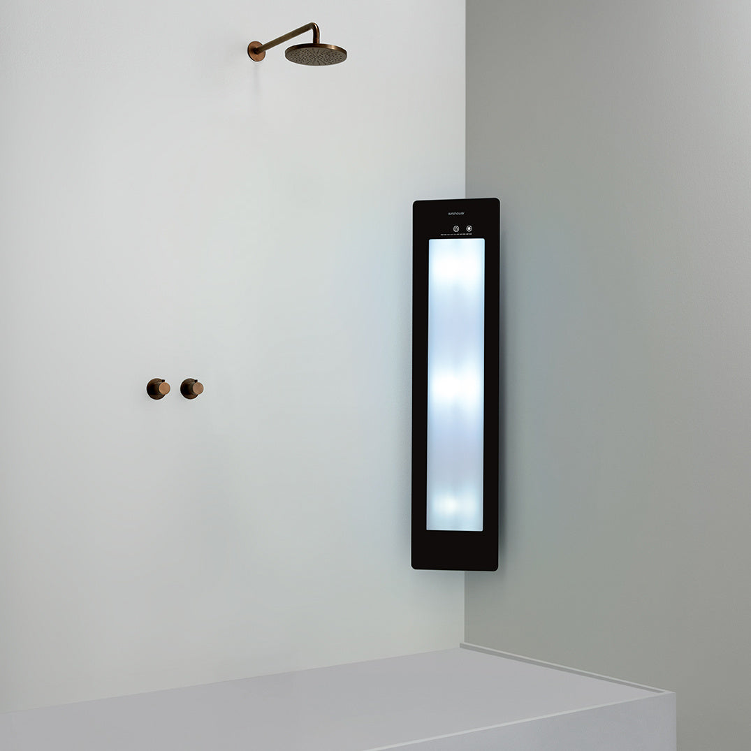 Sunshower Plus M infrarood en UV | Zwart | Opbouw hoek | 3/4 lichaam | Infrarood en UV